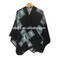 15PKCP01 2016-17 Lady azteca de impresión de la moda tejida jacquard poncho de acrílico cabo